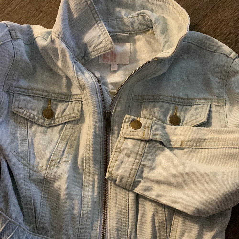 GB girl’s large light wash denim jacket cinched waisted,easy zip up/down comfort